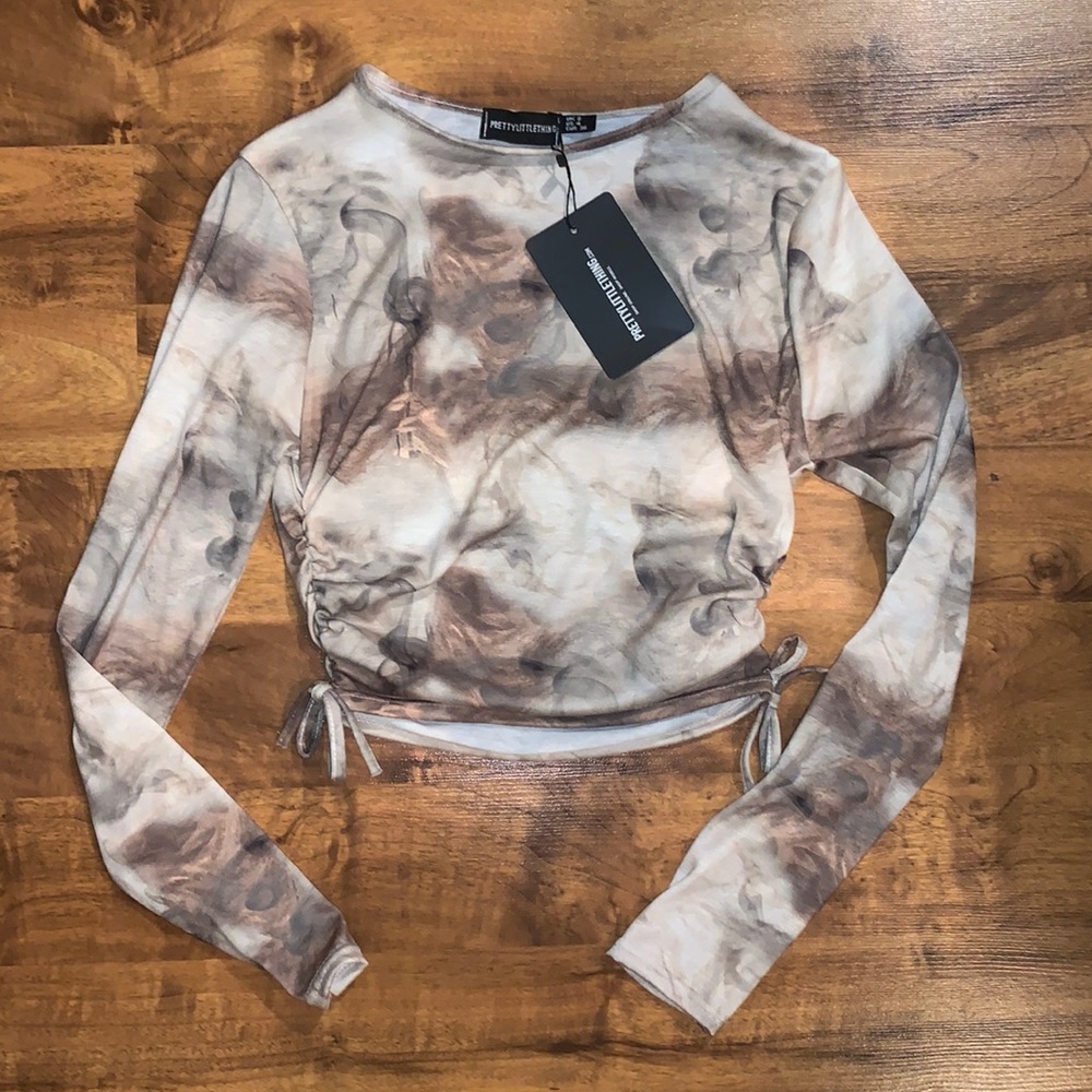 prettylittlething crop top